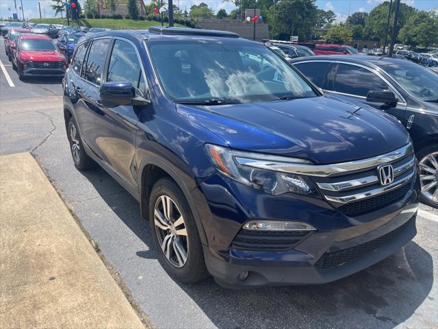 Photo of 2016 Obsidian Blue Pearl Honda Pilot