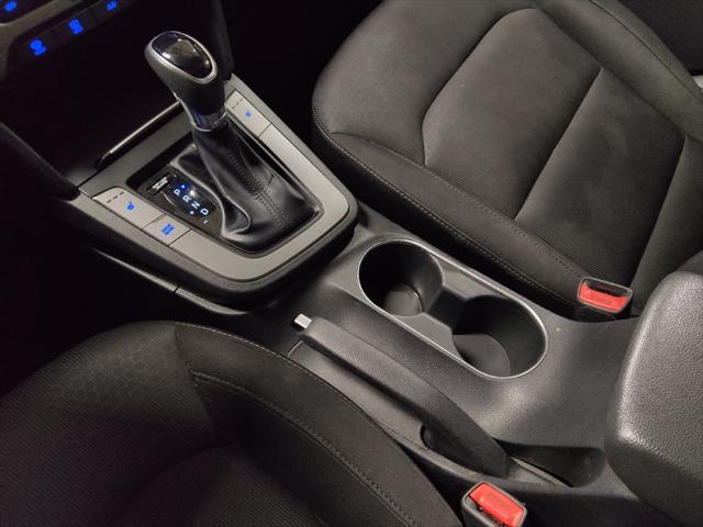 Photo of 2018 Gray Hyundai ELANTRA