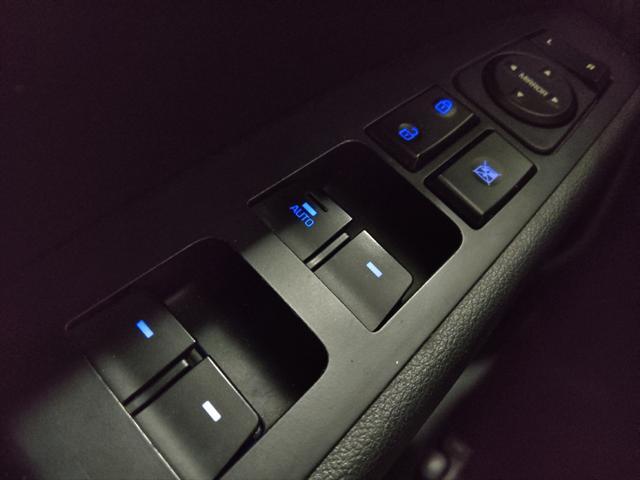 Photo of 2018 Gray Hyundai ELANTRA