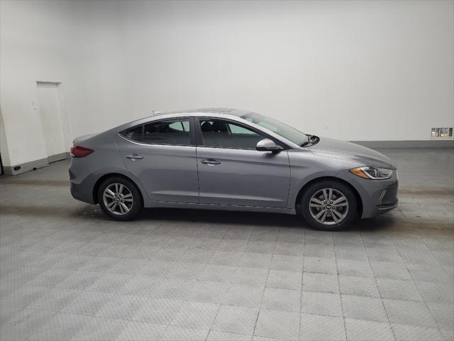 Photo of 2018 Gray Hyundai ELANTRA