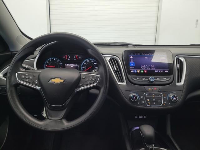 Photo of 2023 Summit White Chevrolet Malibu