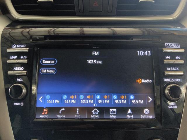 Photo of 2017 Pearl White Nissan Murano