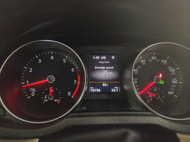 Photo of 2018 Pure White Volkswagen Passat