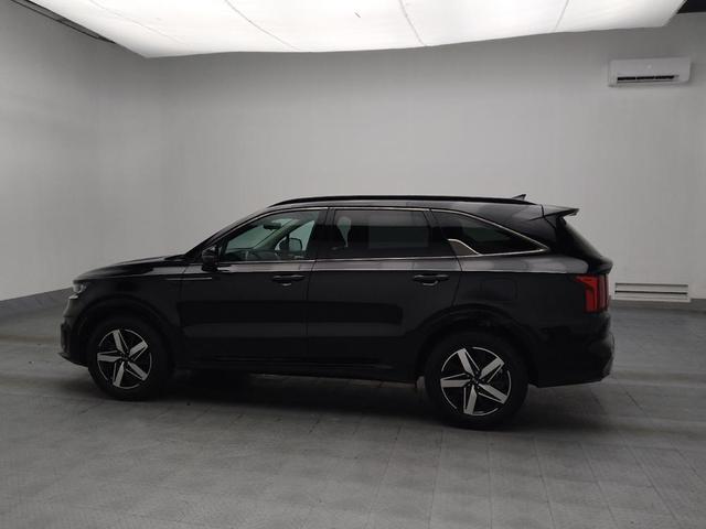 Photo of 2021 Ebony Black Kia Sorento
