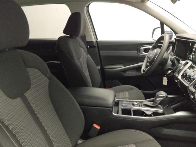 Photo of 2023 Gravity Grey Kia Sorento