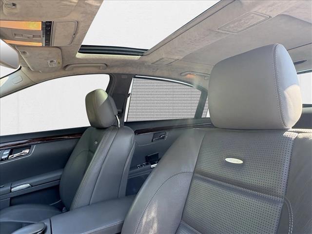 Photo of 2008 Black Mercedes-Benz S-Class