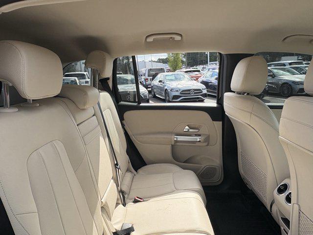 Photo of 2020 Night Black Mercedes-Benz GLB 250