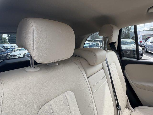 Photo of 2020 Night Black Mercedes-Benz GLB 250