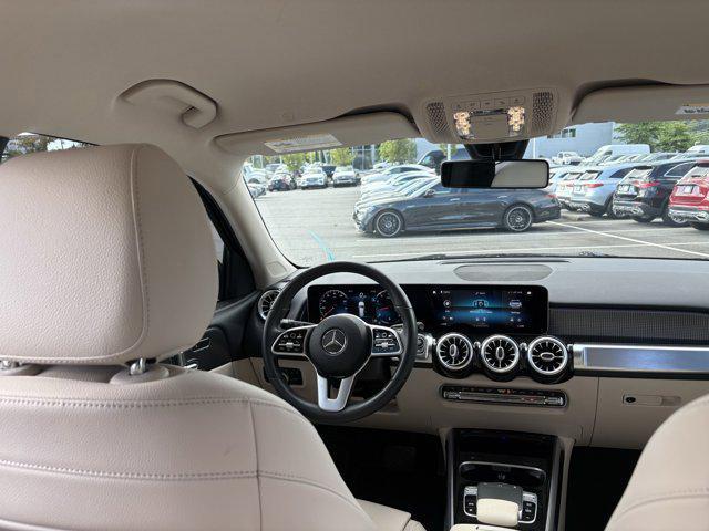 Photo of 2020 Night Black Mercedes-Benz GLB 250