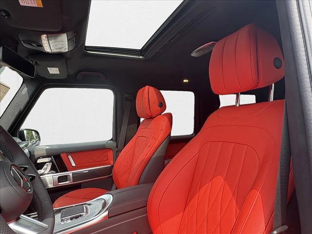 Photo of 2025 MANUFAKTUR Night Black magno Mercedes-Benz G-Class