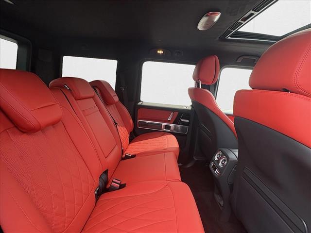 Photo of 2025 MANUFAKTUR Night Black magno Mercedes-Benz G-Class