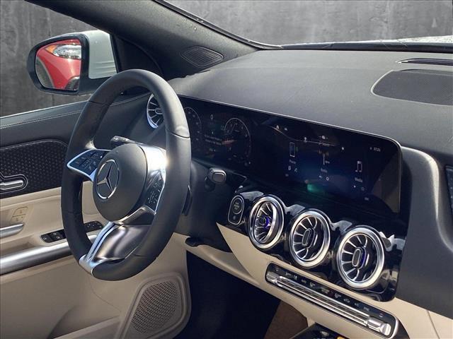 Photo of 2025 Polar White Mercedes-Benz GLA 250