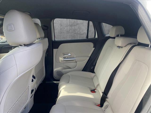 Photo of 2025 Polar White Mercedes-Benz GLA 250