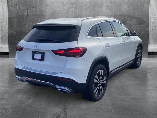 Photo of 2025 Polar White Mercedes-Benz GLA 250