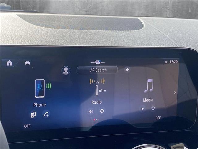 Photo of 2025 Polar White Mercedes-Benz GLA 250
