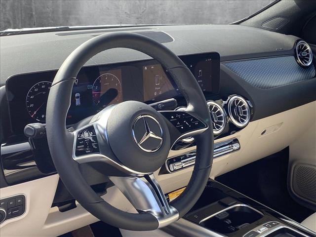 Photo of 2025 Polar White Mercedes-Benz GLA 250