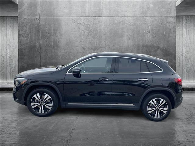Photo of 2025 Night Black Mercedes-Benz GLA 250