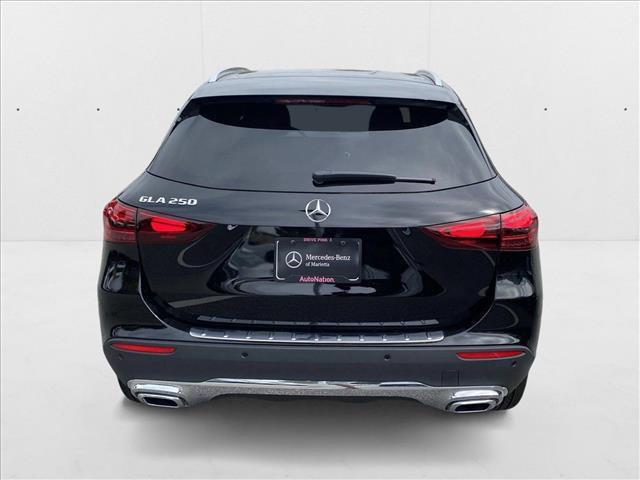 Photo of 2025 Night Black Mercedes-Benz GLA 250