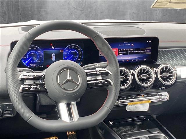 Photo of 2025 Night Black Mercedes-Benz GLA 250