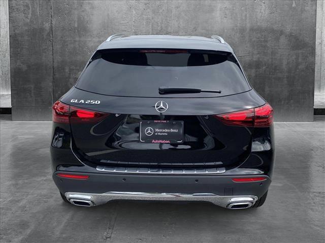 Photo of 2025 Night Black Mercedes-Benz GLA 250