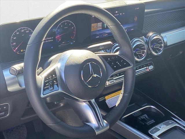 Photo of 2025 Night Black Mercedes-Benz GLB 250