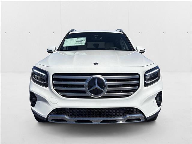 Photo of 2025 Polar White Mercedes-Benz GLB 250