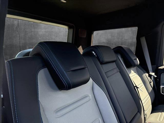 Photo of 2025 MANUFAKTUR South Sea Blue magno Mercedes-Benz G-Class