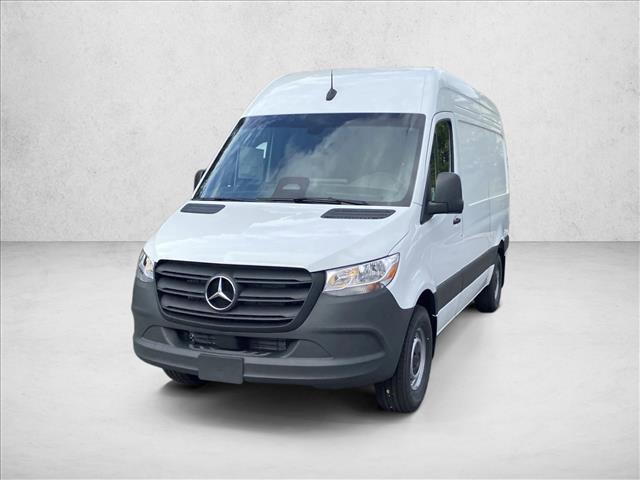 Photo of 2025 Arctic White Mercedes-Benz Sprinter 2500