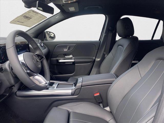Photo of 2025 Night Black Mercedes-Benz GLA 250