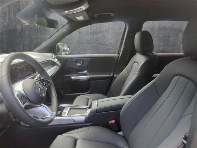 Photo of 2024 Night Black Mercedes-Benz GLB 250