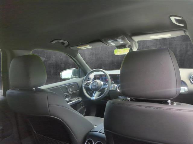 Photo of 2024 Night Black Mercedes-Benz GLB 250