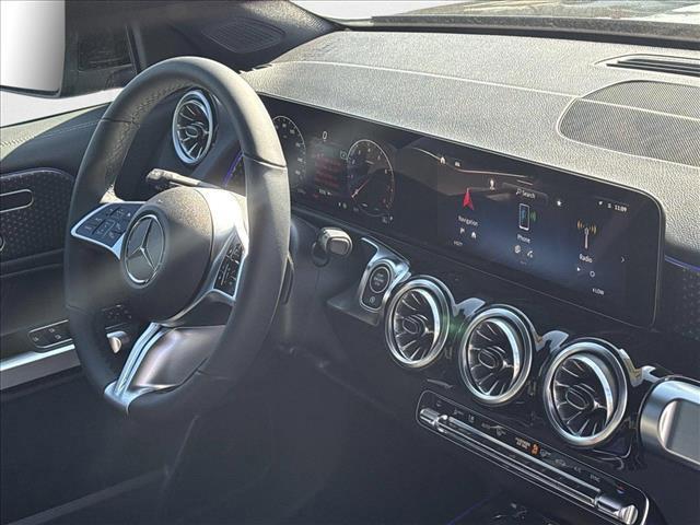 Photo of 2025 Night Black Mercedes-Benz GLB 250