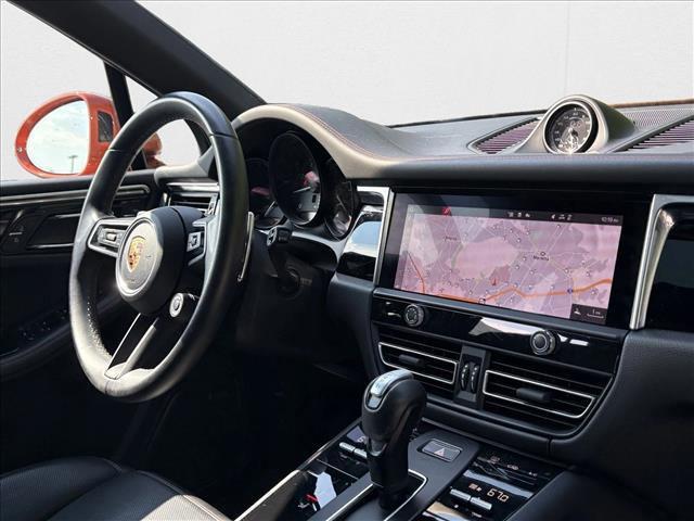 Photo of 2023 Papaya Metallic Porsche Macan