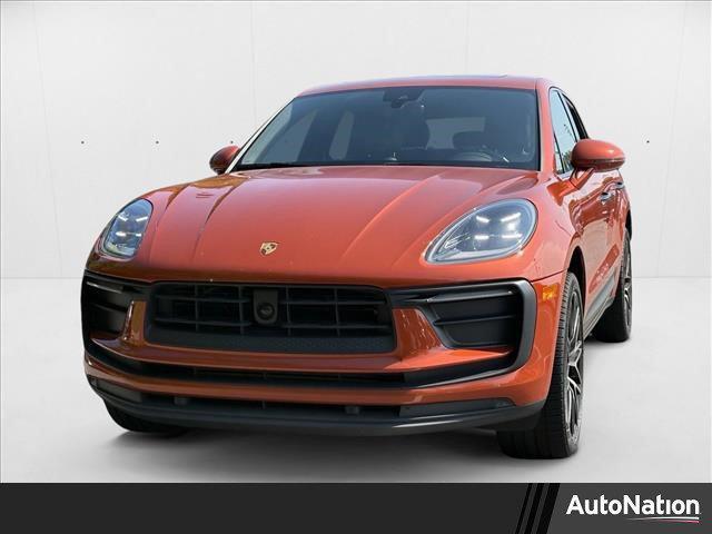 Photo of 2023 Papaya Metallic Porsche Macan