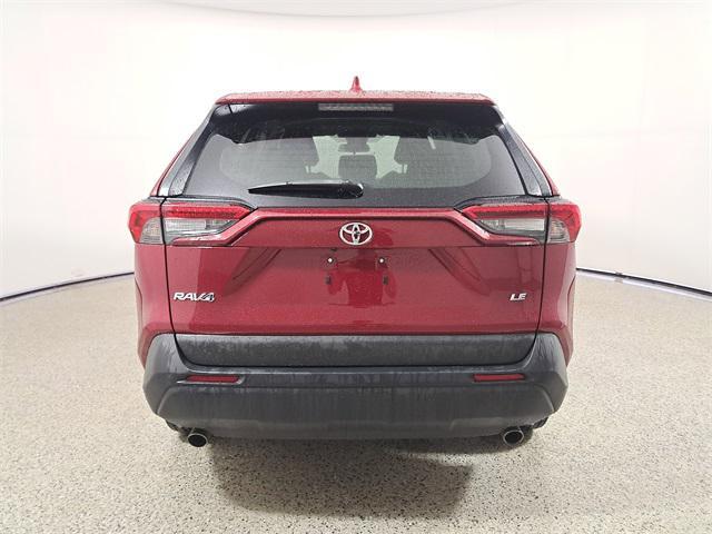 Photo of 2022 Pearl Toyota RAV4