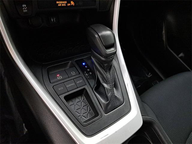 Photo of 2019 Silver Sky Toyota RAV4