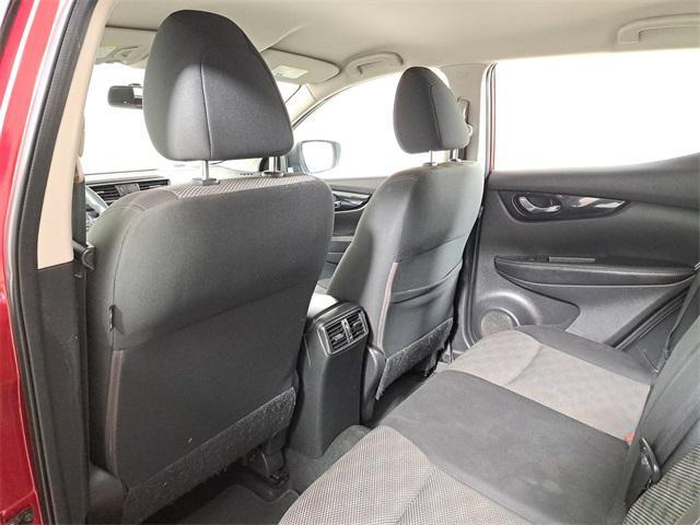 Photo of 2017 Palatial Ruby Nissan Rogue Sport