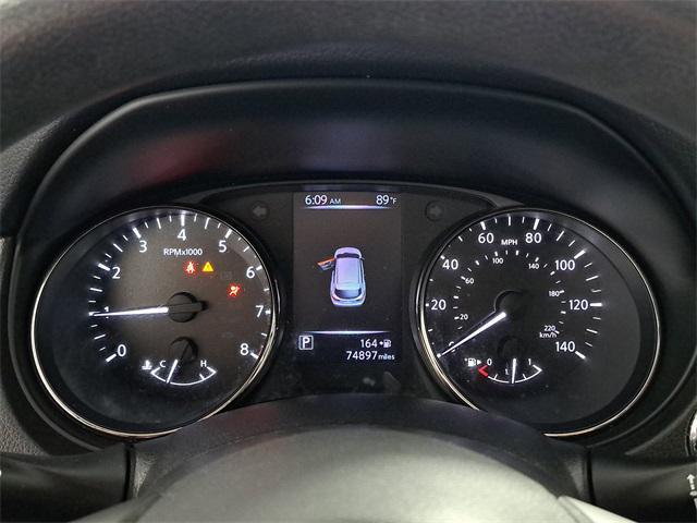 Photo of 2017 Palatial Ruby Nissan Rogue Sport