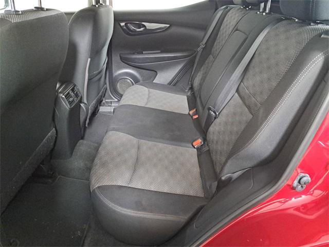 Photo of 2017 Palatial Ruby Nissan Rogue Sport