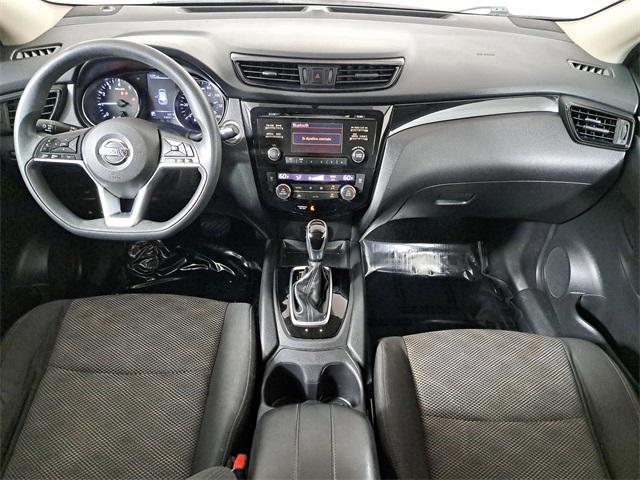 Photo of 2017 Palatial Ruby Nissan Rogue Sport