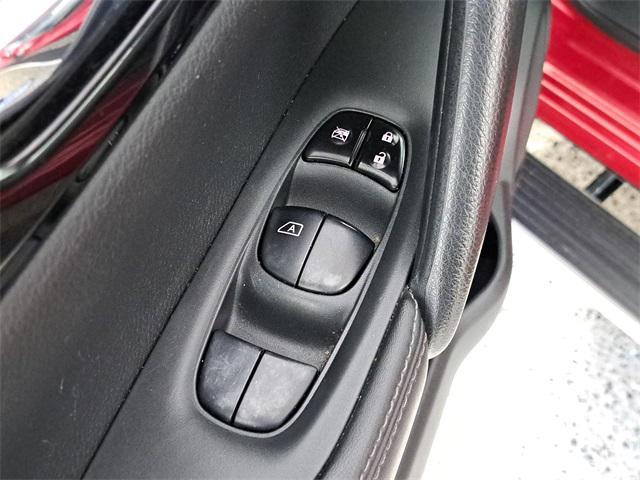 Photo of 2017 Palatial Ruby Nissan Rogue Sport