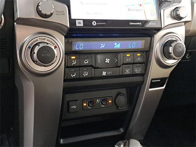 Photo of 2020 Blizzard Pearl Toyota 4Runner