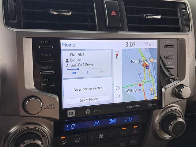 Photo of 2020 Blizzard Pearl Toyota 4Runner