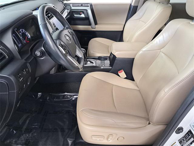 Photo of 2020 Blizzard Pearl Toyota 4Runner