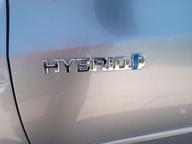 Photo of 2017 Celestial Silver Toyota Highlander Hybrid