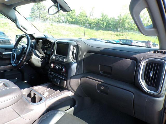 Photo of 2021 Black Chevrolet Silverado 1500