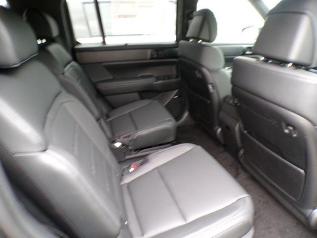 Photo of 2026 Phantom Black Hyundai SANTA FE HEV