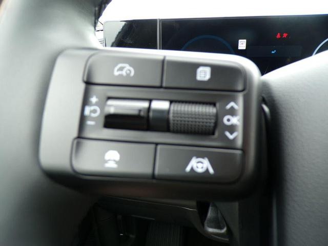 Photo of 2026 Phantom Black Hyundai SANTA FE HEV