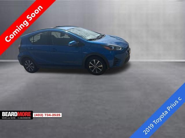 Photo of 2019 Blue Streak Metallic Toyota Prius c