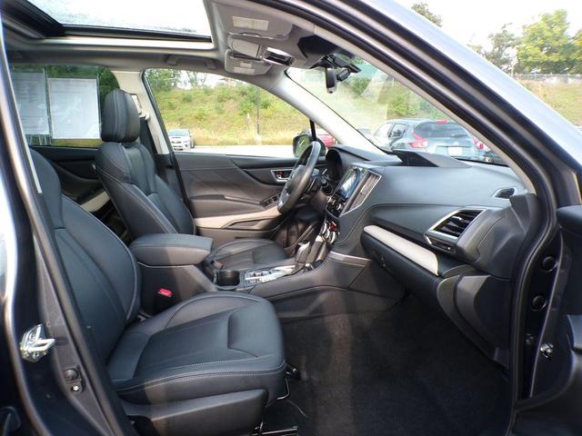 Photo of 2022 Magnetite Gray Metallic Subaru Forester